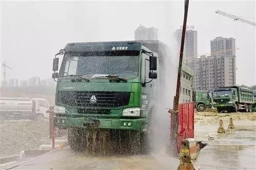 建筑工地揚塵噪音環境監測及治理與PM2.5霧霾的關系 建筑工地揚塵噪音環境監測及治理與PM2.5霧霾的關系